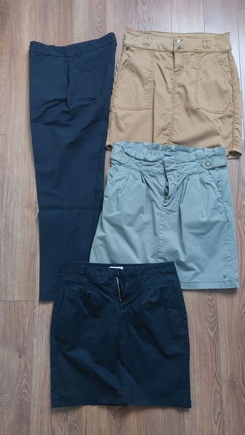 Lot 3 jupes et 1 pantalon 