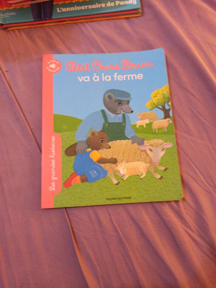 Livre petit ours brun va a la ferme - photo numéro 3