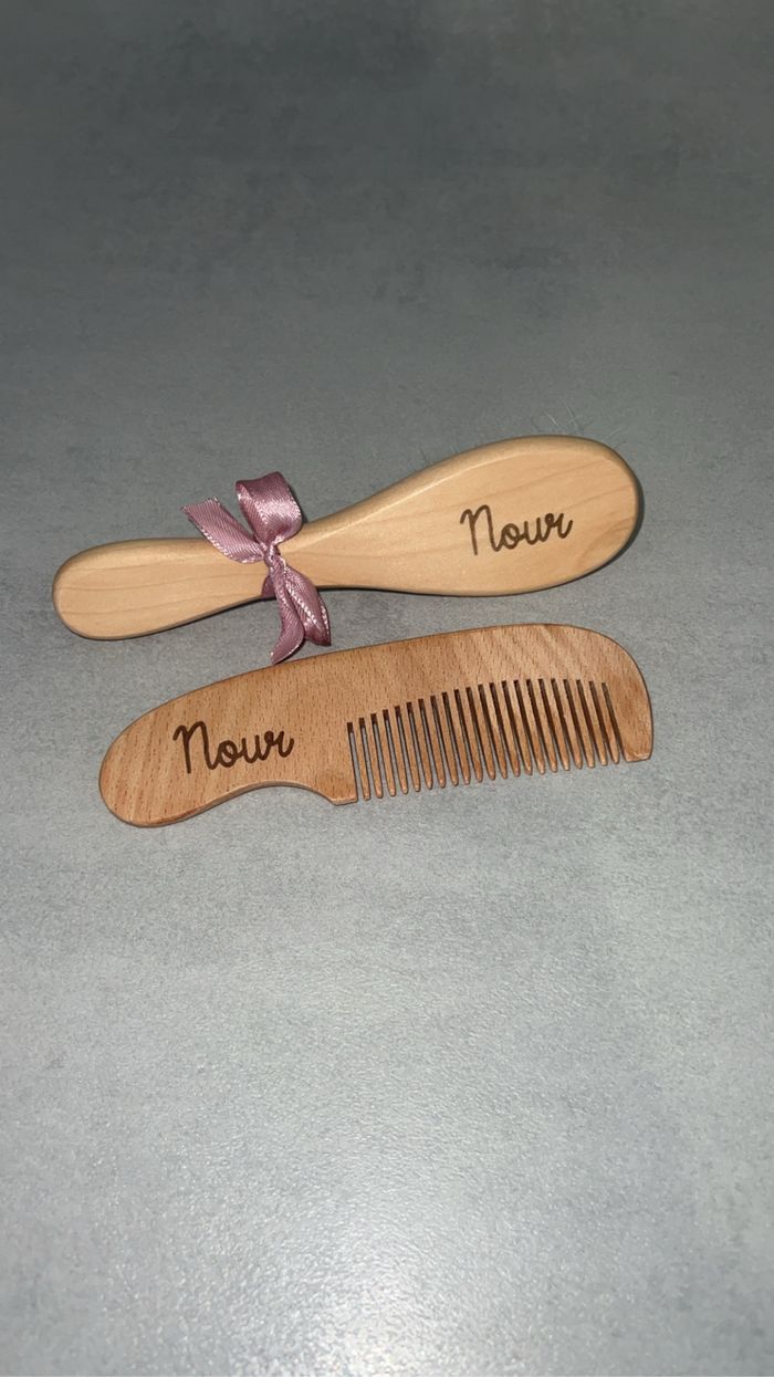 Ensemble de brosse et peigne en bois pour bébé personnalisé - photo numéro 5