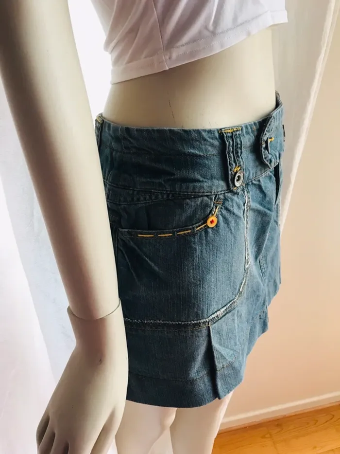 Jupe en jean Mango (vintage années 90 modèle introuvable) - photo numéro 4