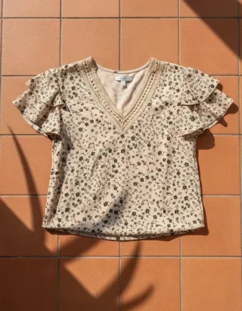 Blouse fleurie col V dentelle, manches courtes, taille S, bohème chic rétro