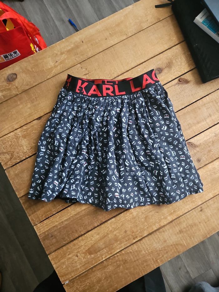 Jupe karl lagerfeld 8 ans