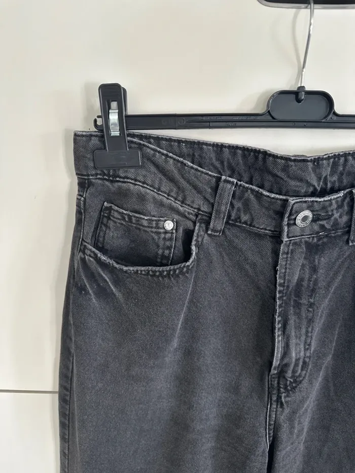 Jean noir h&m - très bon état - photo numéro 2