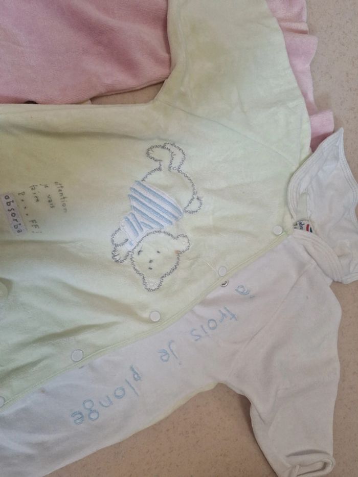 2 pyjamas tout doux 3 mois - photo numéro 2