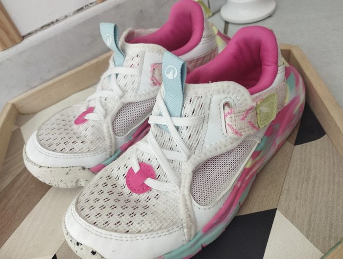 Baskets sport blanches /roses 31 - photo numéro 2