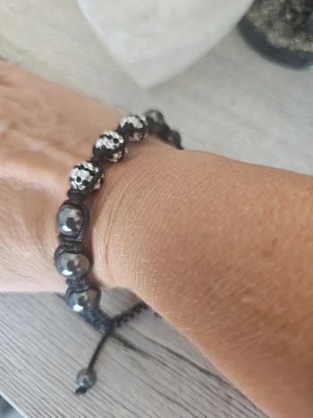 Bracelet perle et bijoux fantaisie réglable