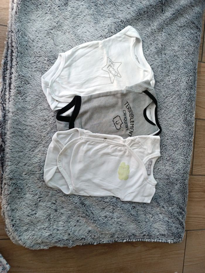 Lot 3 bodies manches longues