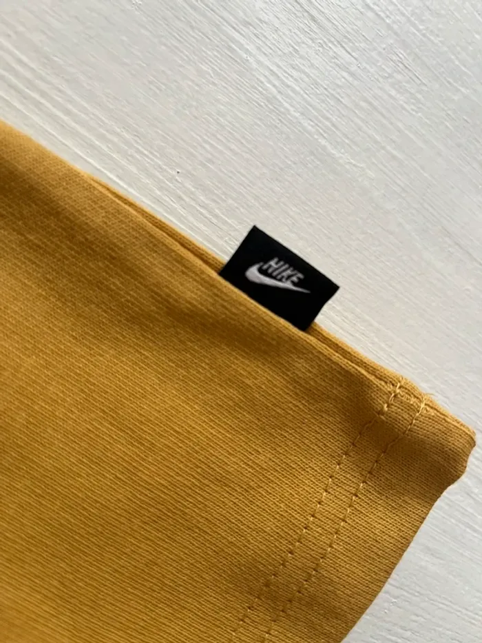 Tee shirt Nike jaune - photo numéro 5