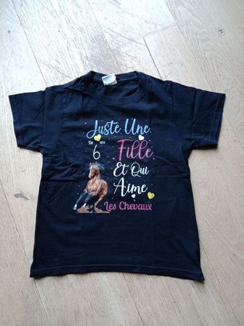 Tee-shirt fille 6 ans – Motif cheval 🐴
