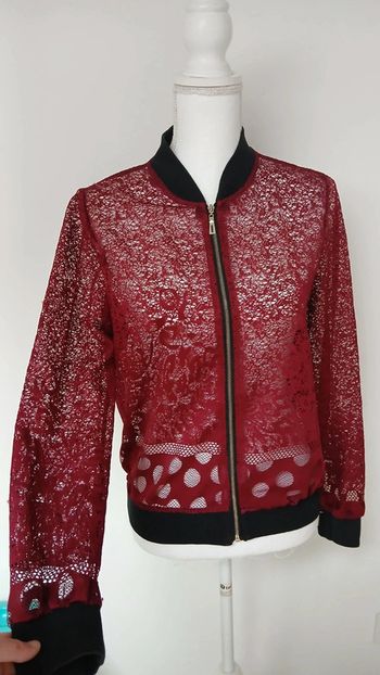 Gilet dentelle zippé