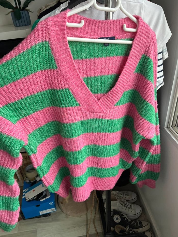 Pull col V rayures