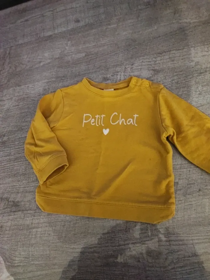 Sweat moutarde