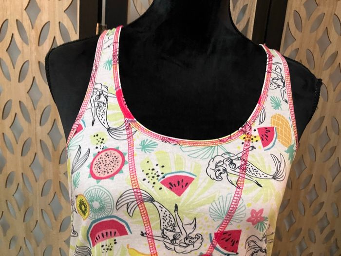 Blouse la petite sirène Disneyland Paris taille S - photo numéro 2