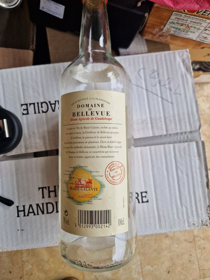 Bouteille rhum vide - photo numéro 2