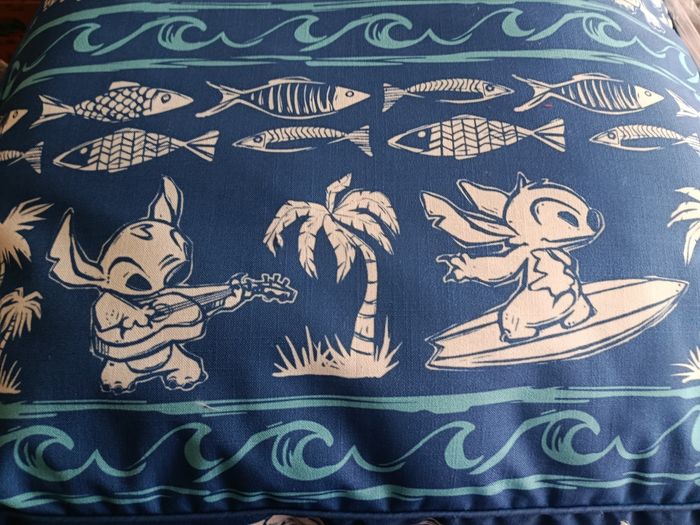 pouf coussin Disney Stitch neuf 65 cm - photo numéro 5