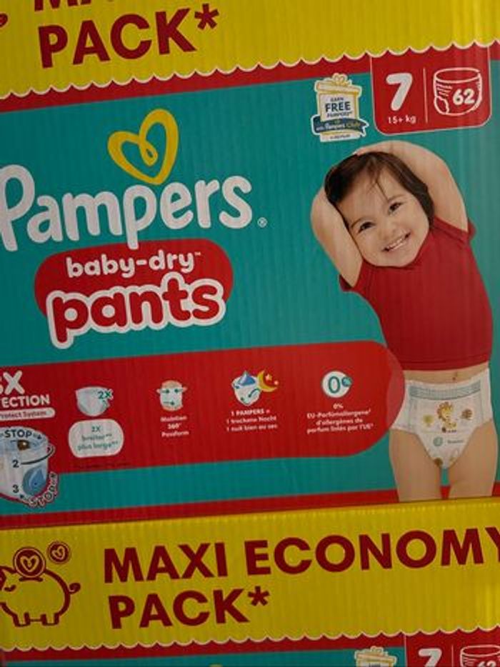 Couches Pampers taille 7 pants