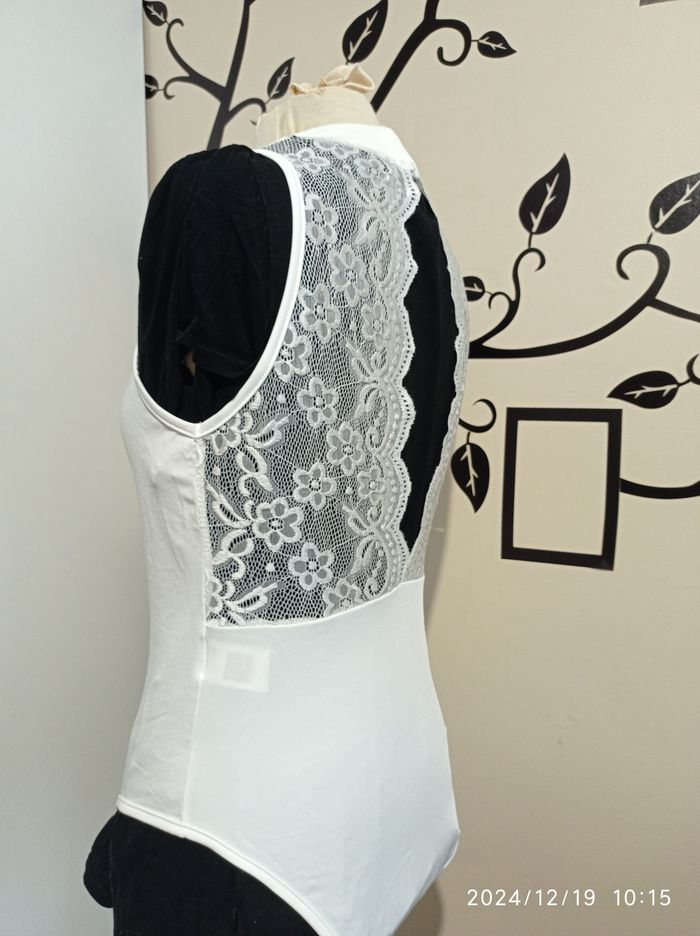 body blanc de Shein 38 *Spécial FETE* réf 567 P15