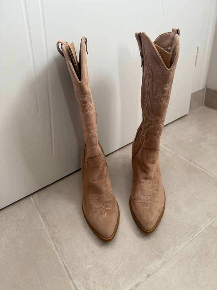 Bottes cow-boy en daim marron clair – Taille 39 – Style western chic ! - photo numéro 3