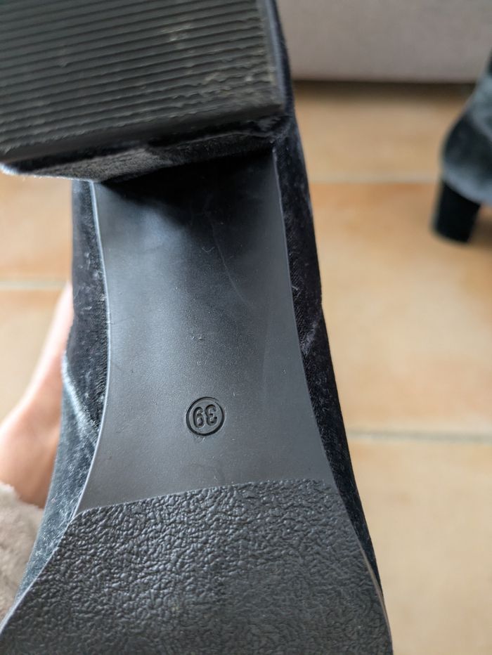 Bottines en velours Versace V1969 - photo numéro 7