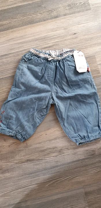 Pantalon neuf 24 mois