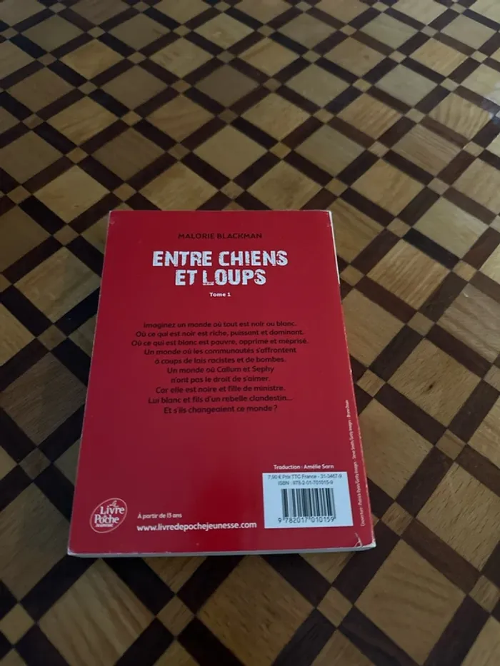 Livre Entre chiens et loups - photo numéro 2