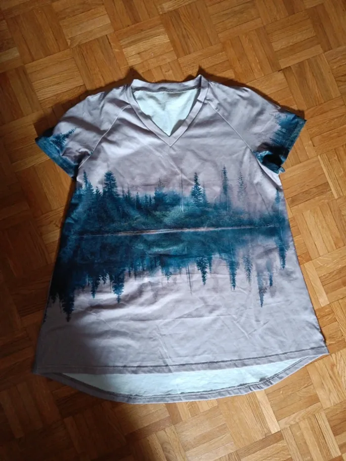 Tee-shirt graphique forêt Shein T.L