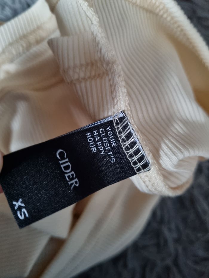 Top court côtelé uni à bretelles taille XS - photo numéro 5