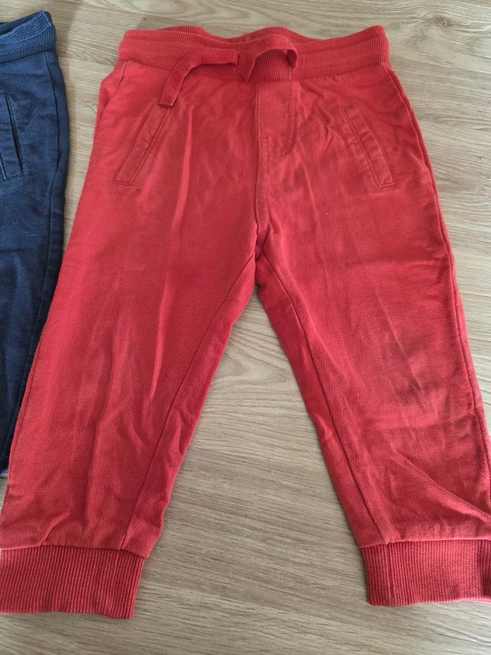 LOT 2 jogging Gemo 24 mois - légers - rouge et bleu marine - photo numéro 3