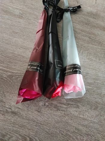 Lot de 3 roses - Savon de bain