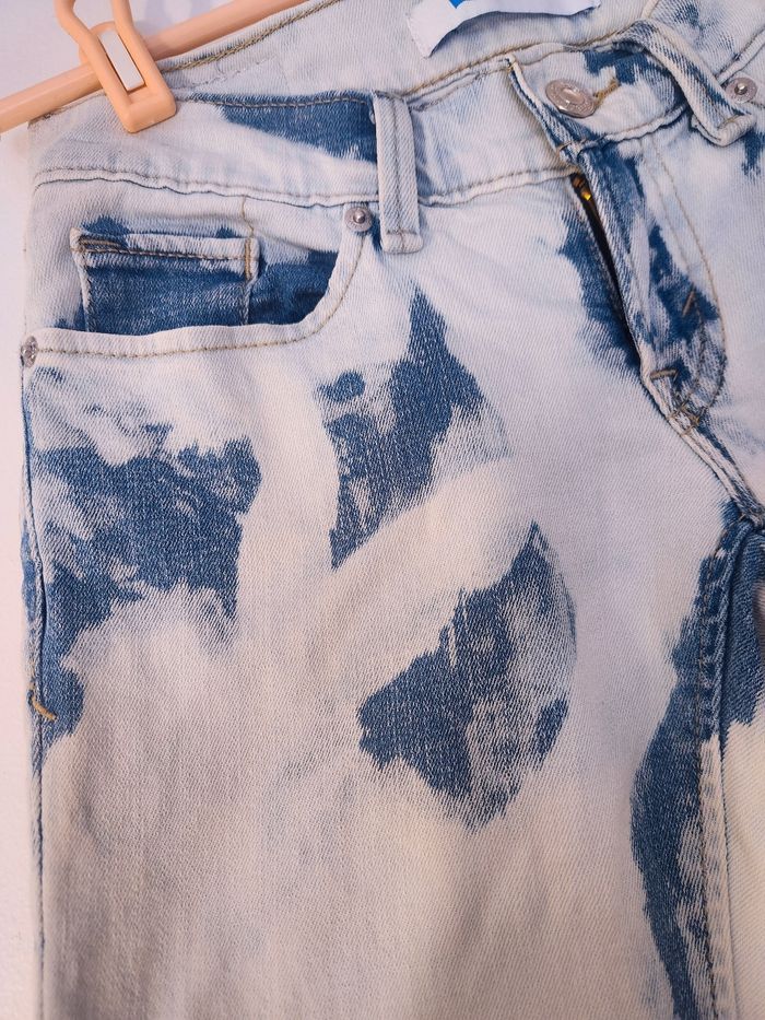 Jeans Levis femme tbe - photo numéro 3