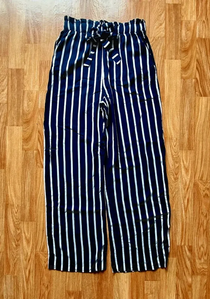Pantalon H&M rayures bleu marine et blanc - Taille 38: - photo numéro 2
