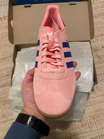 Adidas Gazelle JI2077 neuves, taille 45 1/3