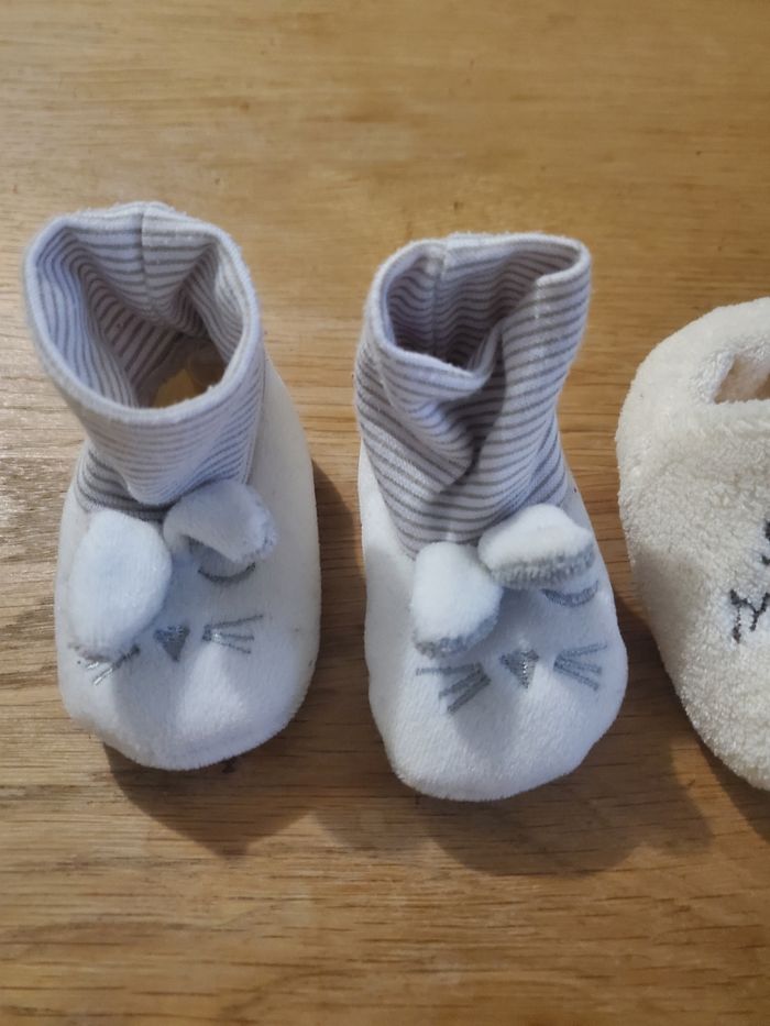 Lot de deux paires de chaussons tout doux 1 mois - photo numéro 2