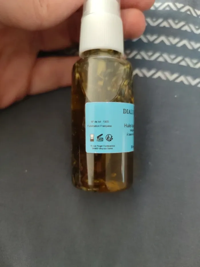 Huile apaisante vergetures dialuskin 30 ml - photo numéro 2