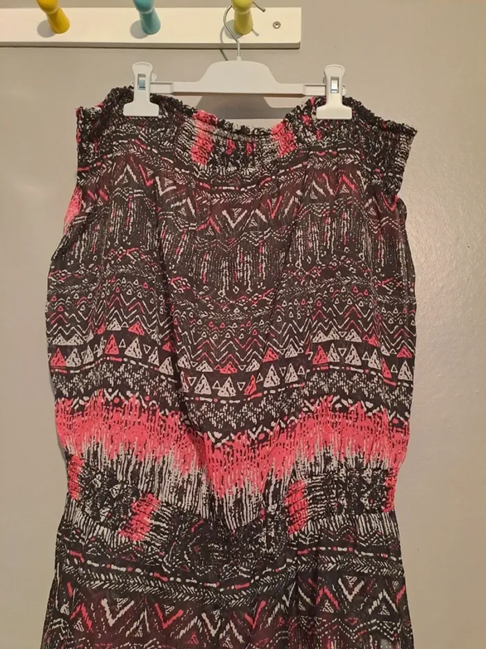 Combishort bustier noire et rose - Marque Jennyfer - Taille 40 - Parfait état. - photo numéro 4