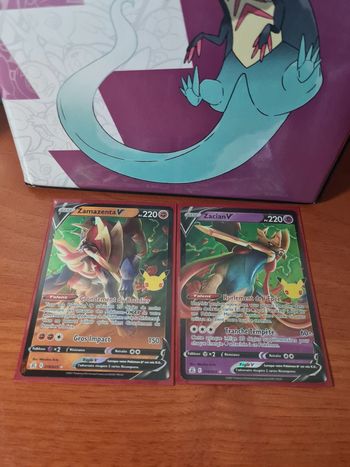 Lot de 2 cartes pokemon zacian et zamacenta v