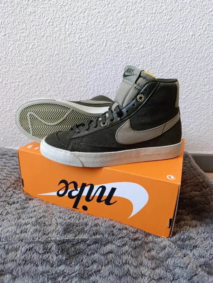 Baskets montantes Nike Blazer taille 36,5
