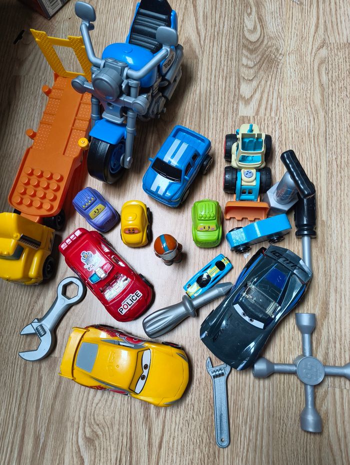 Jouets lot véhicules enfant - photo numéro 2