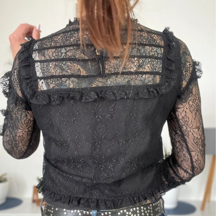 Haut noir court manches longues dentelle taille M - Zara - photo numéro 5