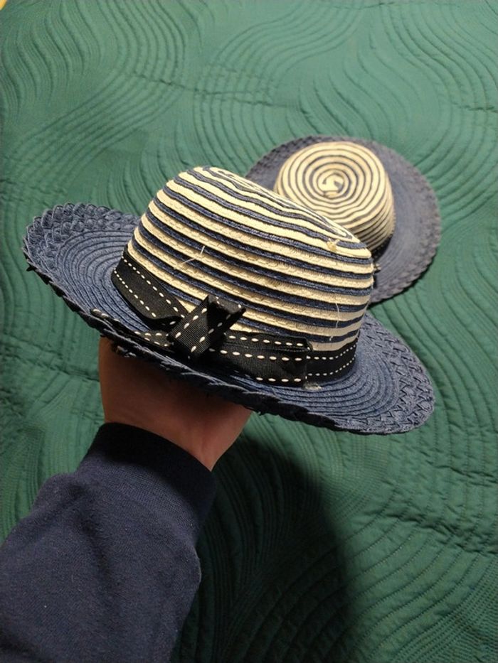 Lot de 2 chapeau bleu et blanc - photo numéro 3