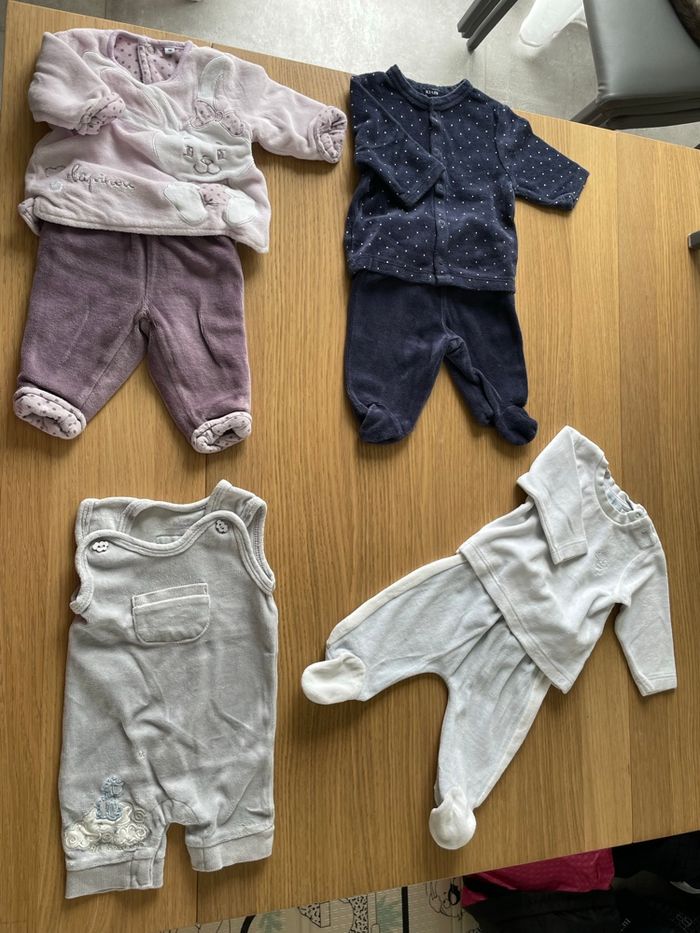 Lot de vêtement 1 mois (63 pièces) - photo numéro 3
