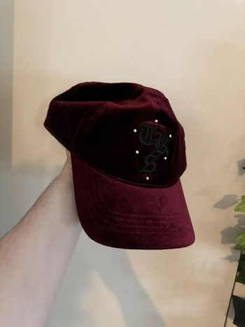 Casquette velours violette the kooples