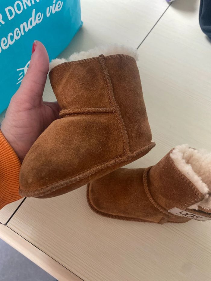 Pantoufle ou chaussure - photo numéro 3