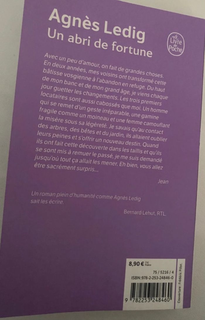 Livre Un abri de fortune de Agnès Ledig - photo numéro 2