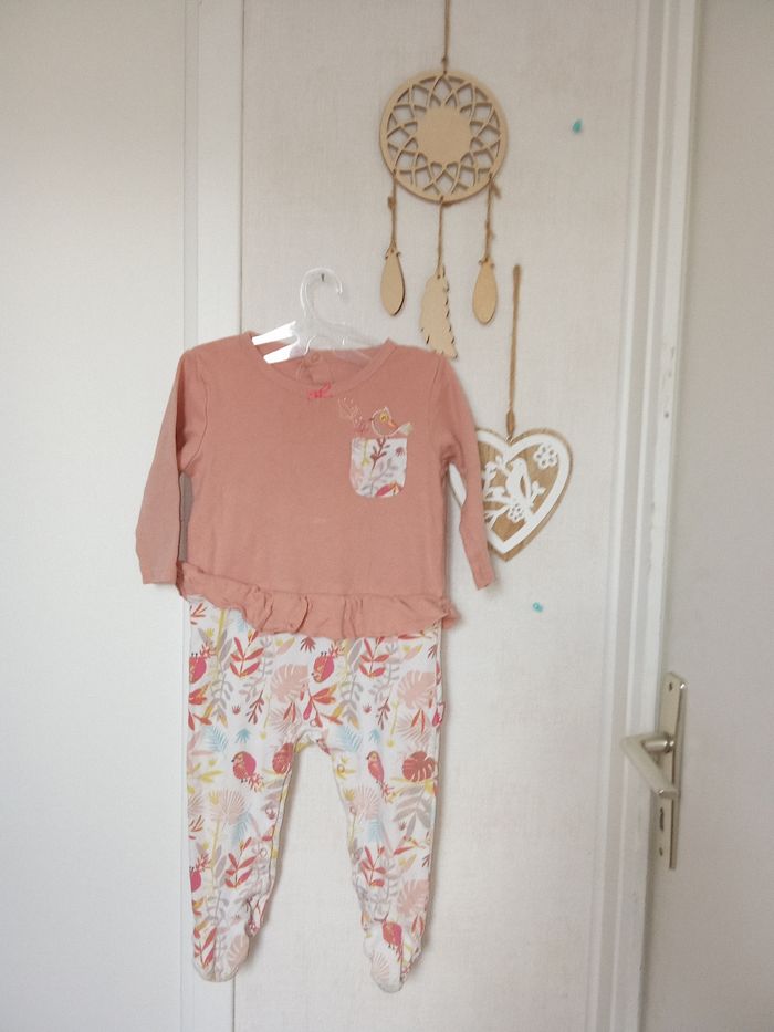 Combinaison, pyjamas petit béguin bébé fille 12 mois, saumon, blanc, motif, mi saison