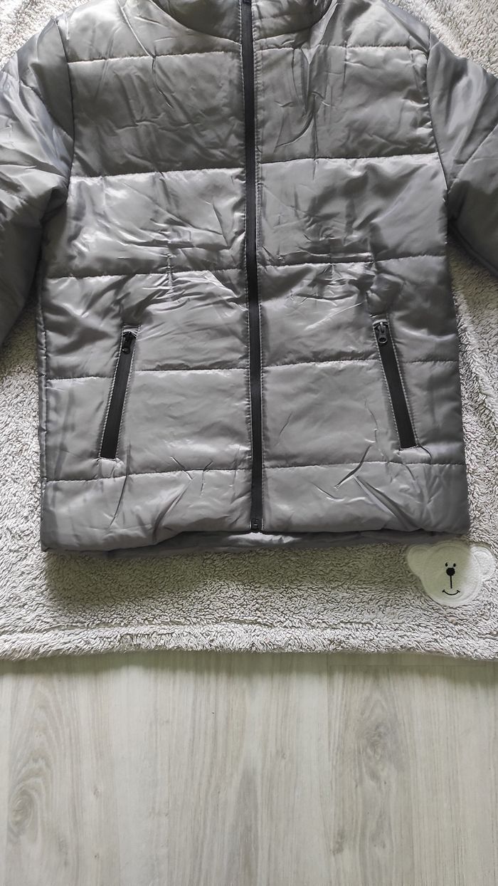 🧥 Doudoune grise neuve Taille M - photo numéro 4