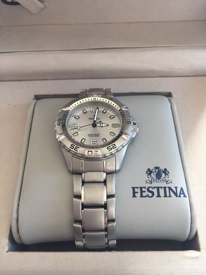 Montre homme Festina comme Neuve