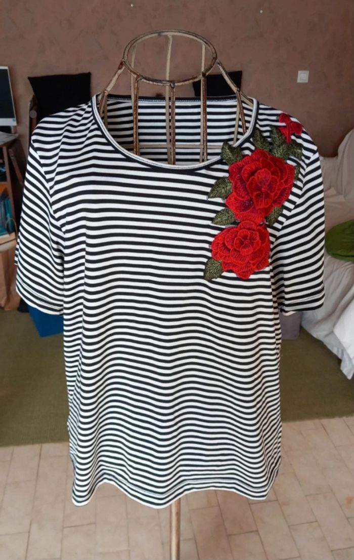 T-shirt manches courtes (T. S) - photo numéro 1