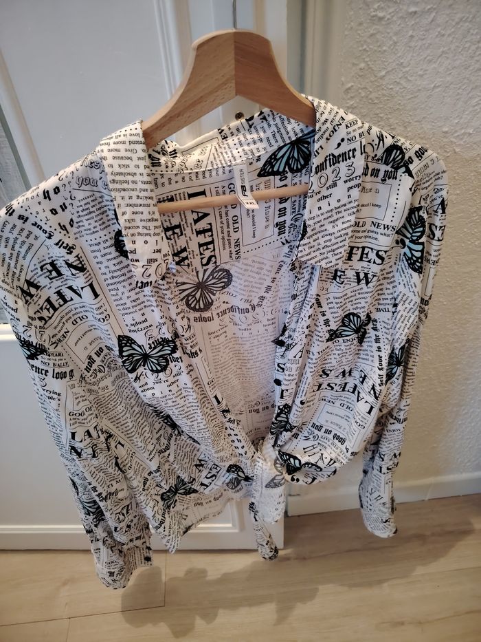 Très jolie chemise courte