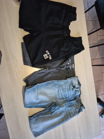Lot 3 pantalon 38